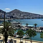 Lion Gate Hotel 3*