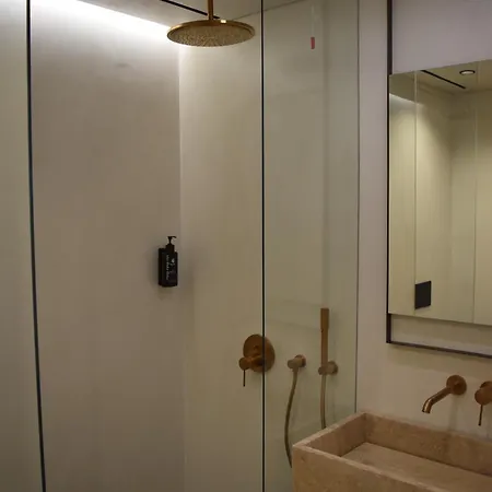 Lion Gate 3* Saranda