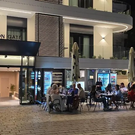 Hotel Lion Gate Saranda