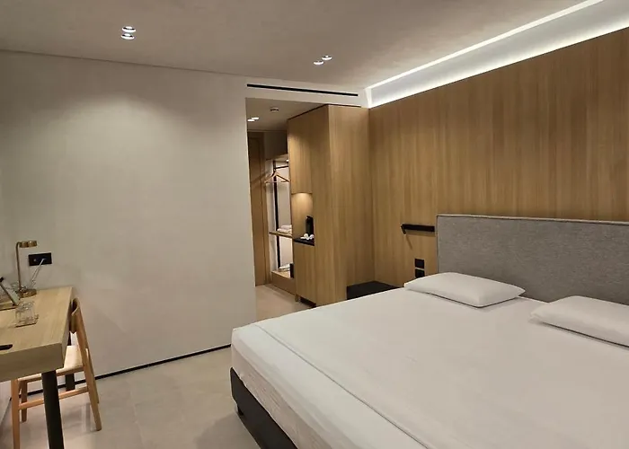 Lion Gate Otel Saranda