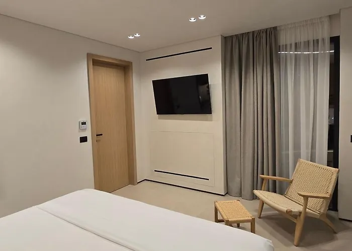 Lion Gate 3* Saranda