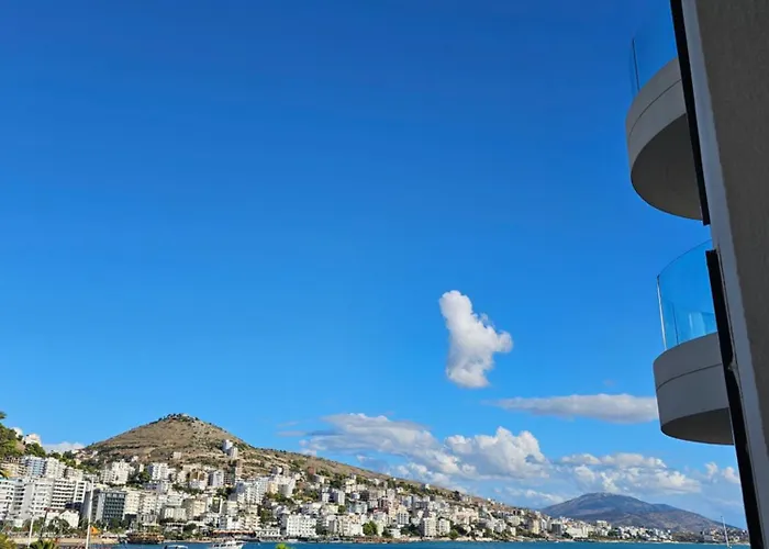 Lion Gate Otel Saranda