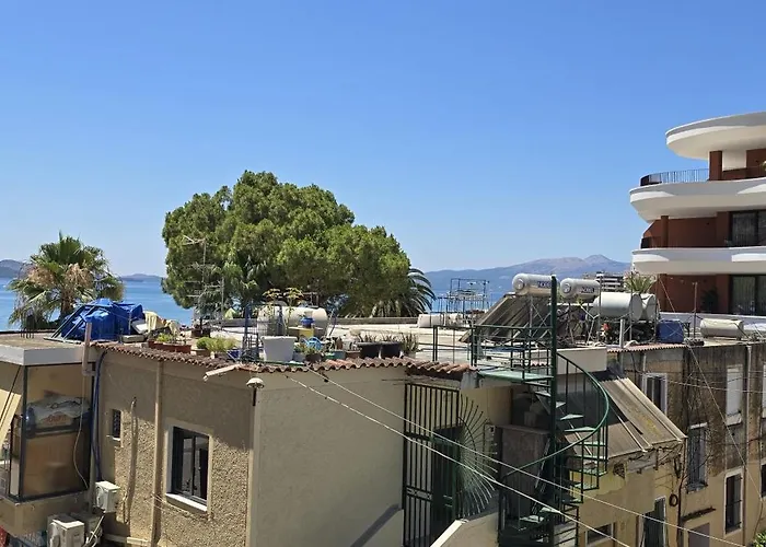 Lion Gate 3* Saranda