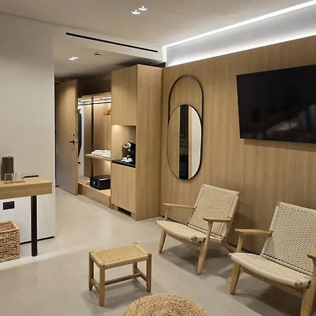 Lion Gate 3* Sarande