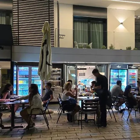 Hotel Lion Gate Sarande