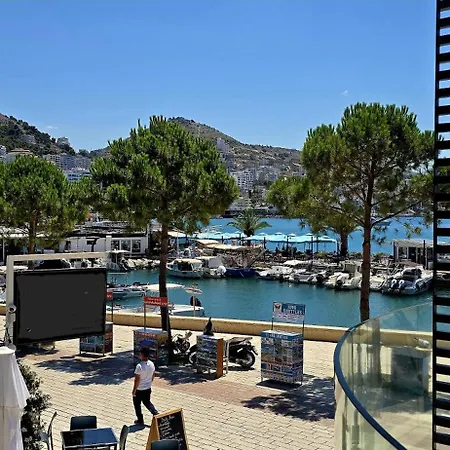 Lion Gate Hotel