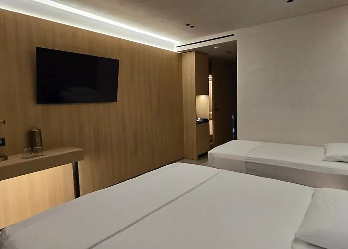 Lion Gate فندق ساراندا