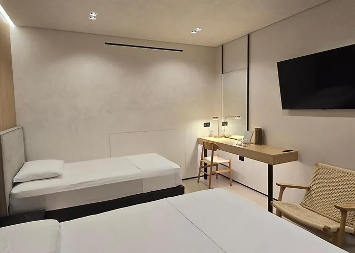 فندق Lion Gate ساراندا