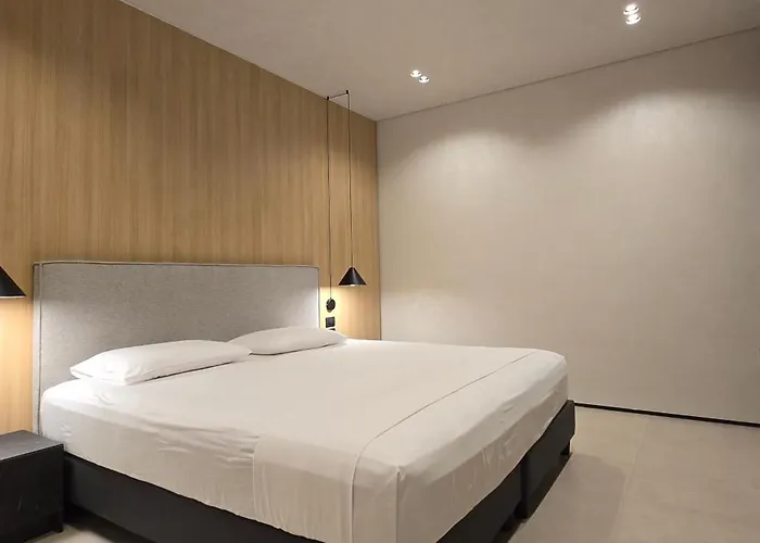 Lion Gate فندق ساراندا