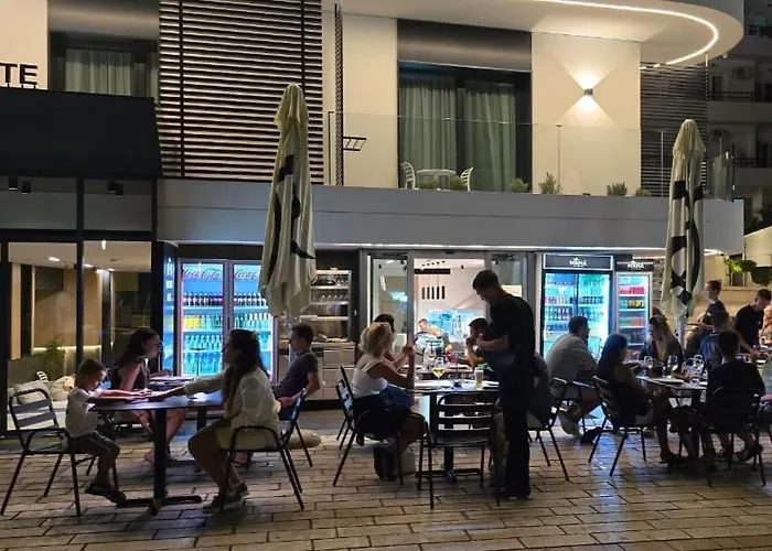 فندق Lion Gate ساراندا