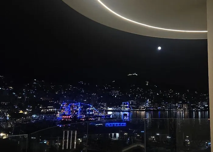 Lion Gate ساراندا