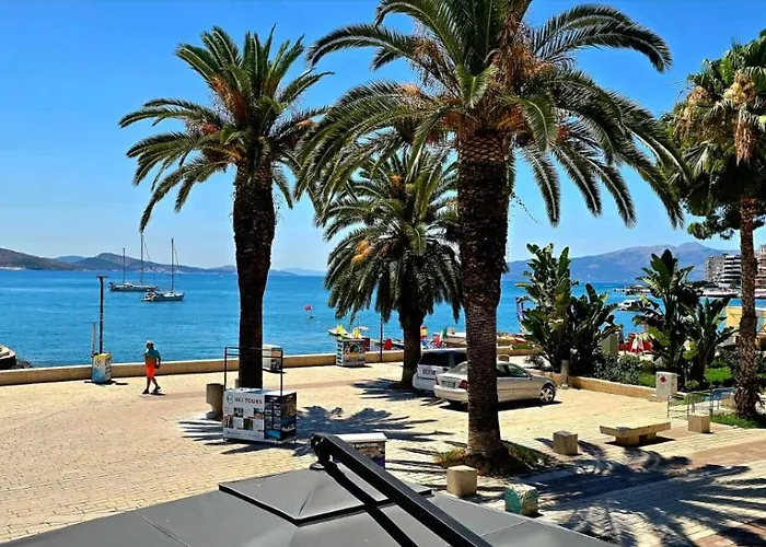 Lion Gate فندق 3*